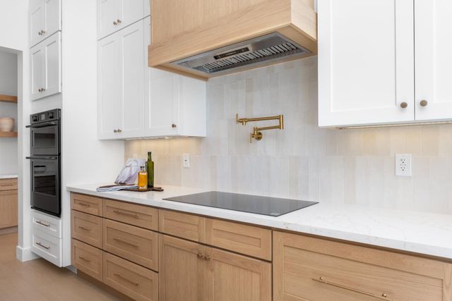 8924 Maple Hill Ln, Orangevale, CA 95662