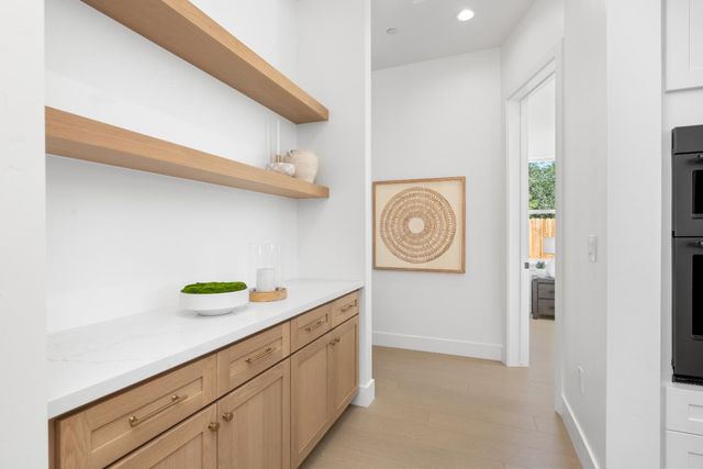 8924 Maple Hill Ln, Orangevale, CA 95662