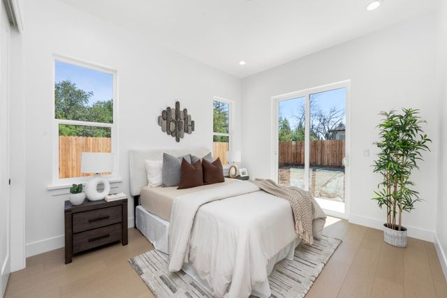 8924 Maple Hill Ln, Orangevale, CA 95662