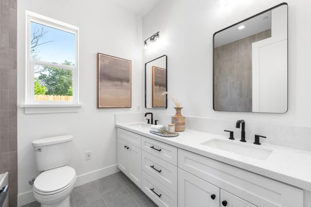 8924 Maple Hill Ln, Orangevale, CA 95662