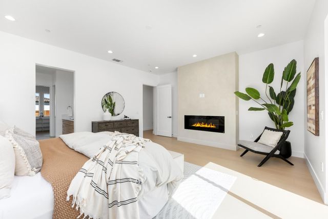 8924 Maple Hill Ln, Orangevale, CA 95662