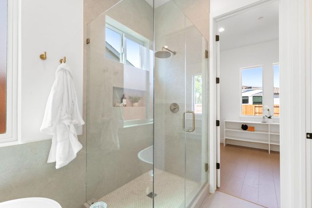 8924 Maple Hill Ln, Orangevale, CA 95662