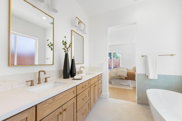 8924 Maple Hill Ln, Orangevale, CA 95662