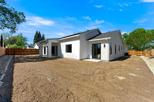 8924 Maple Hill Ln, Orangevale, CA 95662