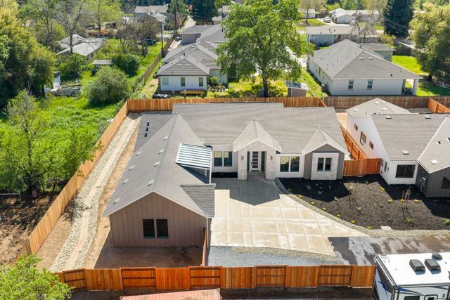 8924 Maple Hill Ln, Orangevale, CA 95662