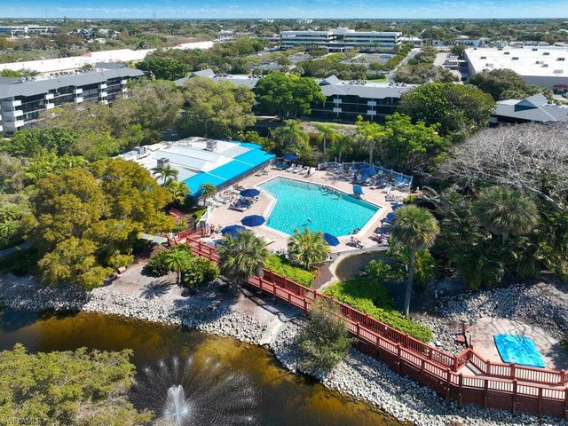 600 Neapolitan WAY 230, Naples, FL 34103