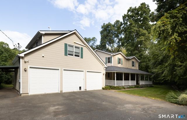 41 Wilson Drive, Oxford, CT 06478