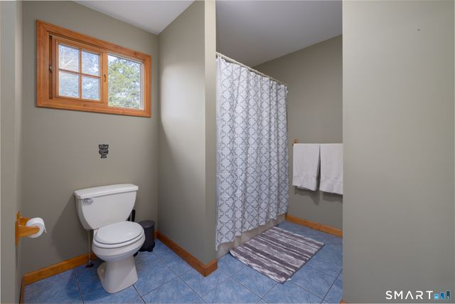 41 Wilson Drive, Oxford, CT 06478