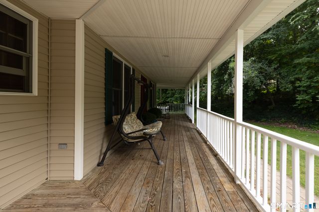 41 Wilson Drive, Oxford, CT 06478