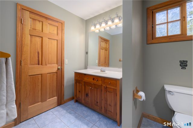 41 Wilson Drive, Oxford, CT 06478