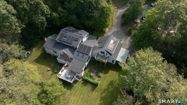 41 Wilson Drive, Oxford, CT 06478