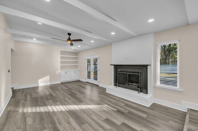 1819 Haynes Dr, Murfreesboro, TN 37129