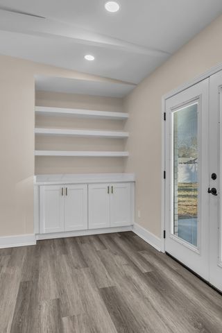 1819 Haynes Dr, Murfreesboro, TN 37129