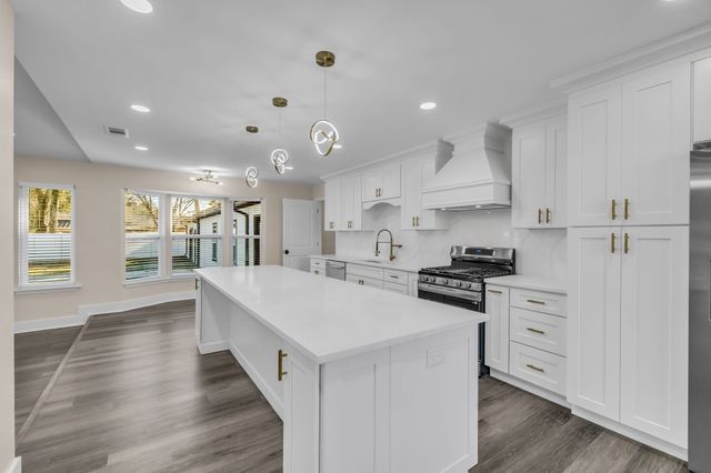 1819 Haynes Dr, Murfreesboro, TN 37129