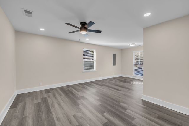 1819 Haynes Dr, Murfreesboro, TN 37129