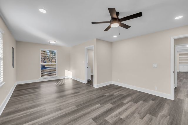 1819 Haynes Dr, Murfreesboro, TN 37129