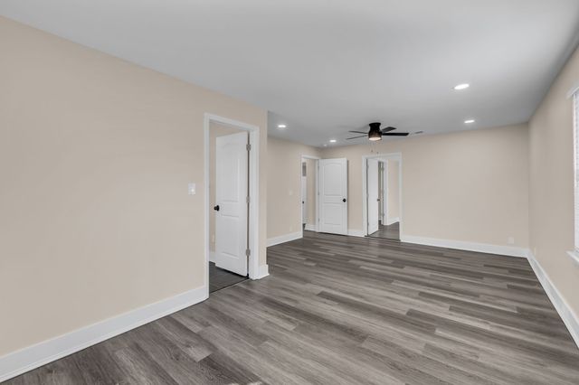 1819 Haynes Dr, Murfreesboro, TN 37129