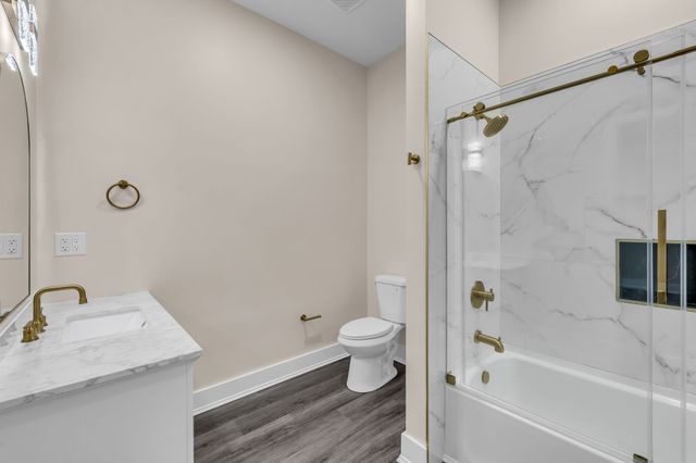 1819 Haynes Dr, Murfreesboro, TN 37129