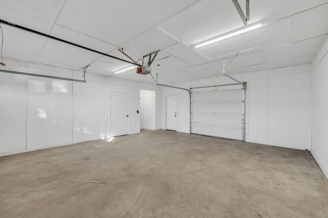 1819 Haynes Dr, Murfreesboro, TN 37129