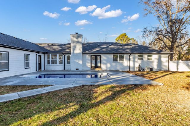 1819 Haynes Dr, Murfreesboro, TN 37129