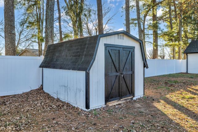 1819 Haynes Dr, Murfreesboro, TN 37129