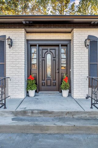 1819 Haynes Dr, Murfreesboro, TN 37129