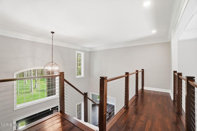 2415 N Crissey Road, Sylvania, OH 43560