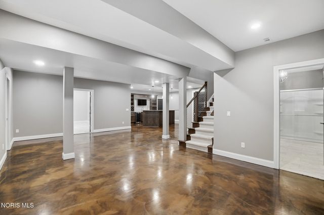 2415 N Crissey Road, Sylvania, OH 43560