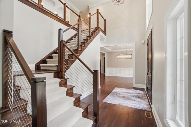 2415 N Crissey Road, Sylvania, OH 43560