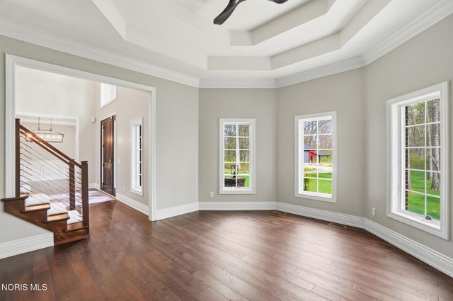 2415 N Crissey Road, Sylvania, OH 43560