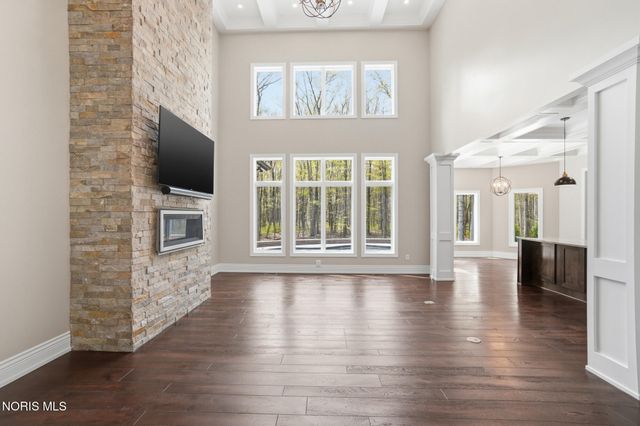 2415 N Crissey Road, Sylvania, OH 43560