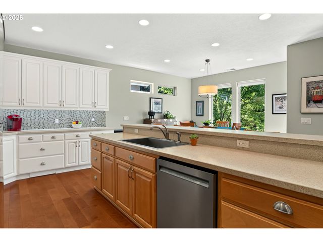 158 MUIRFIELD Ave, Salem, OR 97306