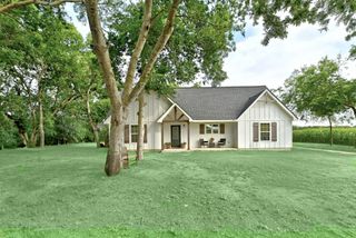 780 County Road 389, Granger, TX 76530