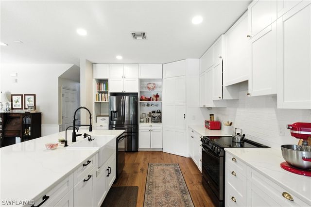 8843 Tropical CT, Fort Myers, FL 33908