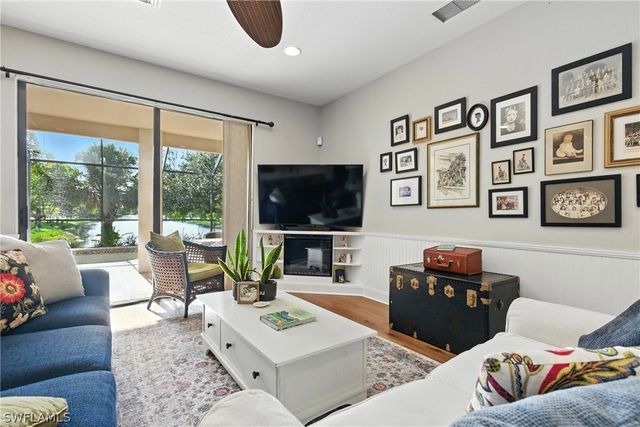 8843 Tropical CT, Fort Myers, FL 33908