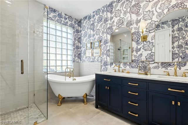 8843 Tropical CT, Fort Myers, FL 33908