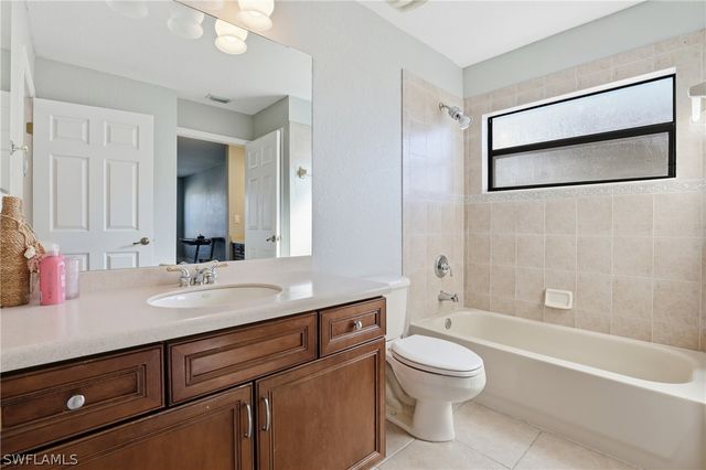 8843 Tropical CT, Fort Myers, FL 33908