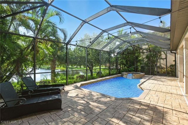 8843 Tropical CT, Fort Myers, FL 33908