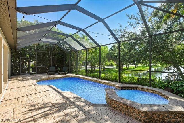 8843 Tropical CT, Fort Myers, FL 33908