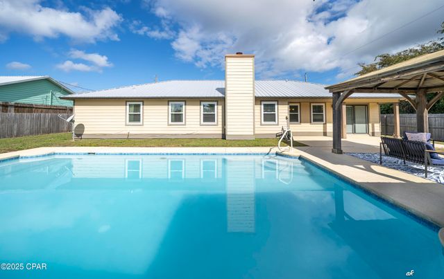 1803 W 25th Street, Panama City, FL 32405