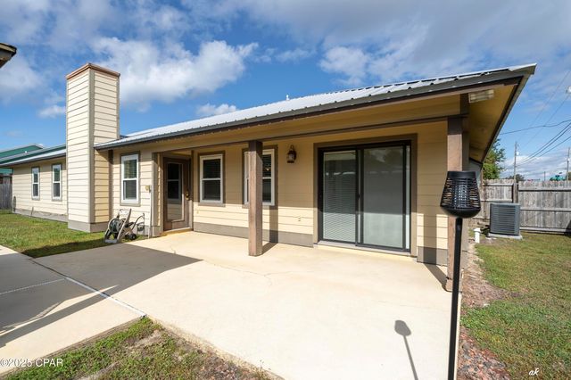 1803 W 25th Street, Panama City, FL 32405