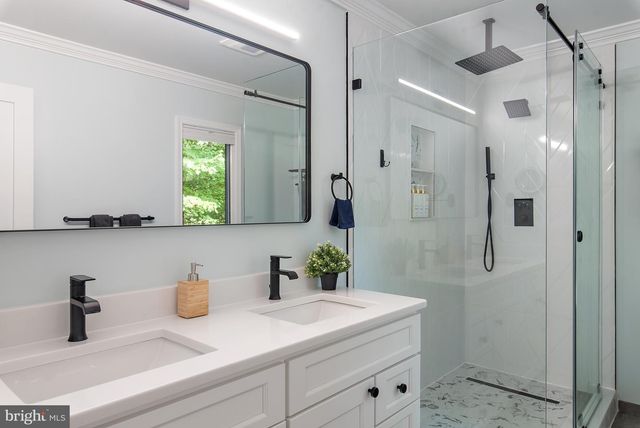 4 BUNKERS CT, Grasonville, MD 21638