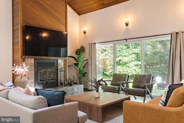 4 BUNKERS CT, Grasonville, MD 21638