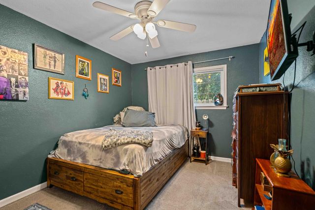 3913 Peacock Ln, Modesto, CA 95356