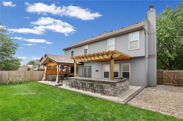 18713 W 160th Street, Olathe, KS 66062