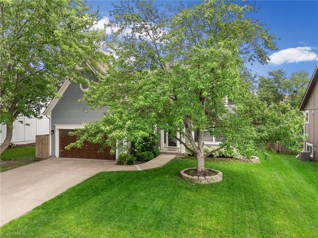 18713 W 160th Street, Olathe, KS 66062