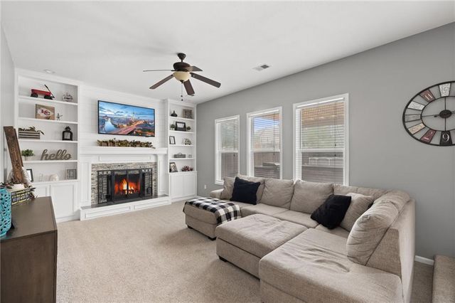 18713 W 160th Street, Olathe, KS 66062