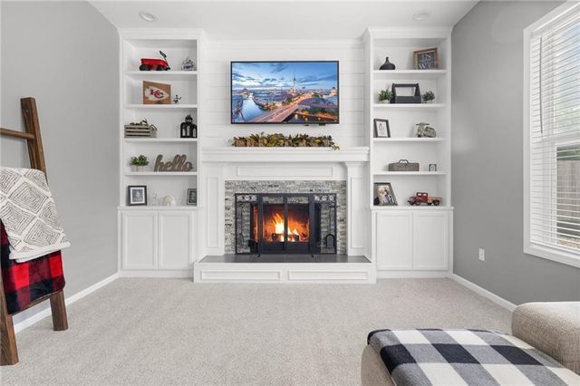 18713 W 160th Street, Olathe, KS 66062