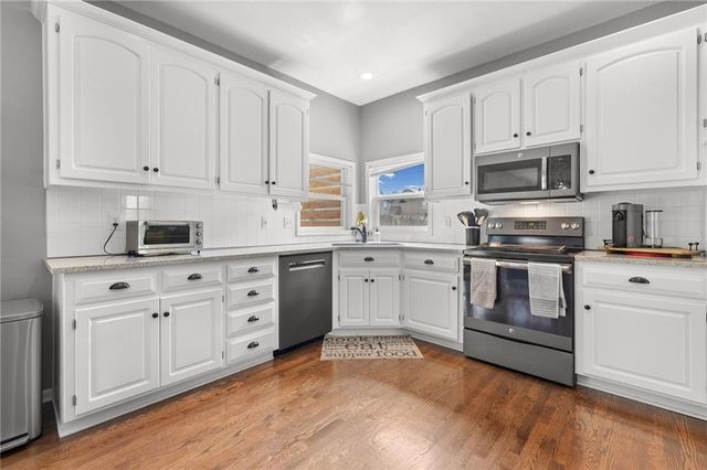 18713 W 160th Street, Olathe, KS 66062