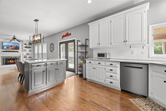 18713 W 160th Street, Olathe, KS 66062